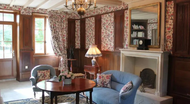 Holiday home Manoir de lOseraie, Забронировать Отель Colleville-Montgomery 