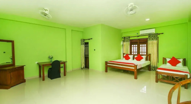 OYO 519 Sananda Hotel