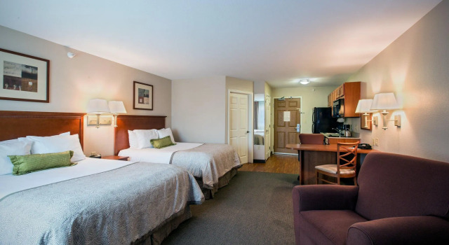 Двухместный люкс Candlewood Suites Indianapolis Northwest by IHG