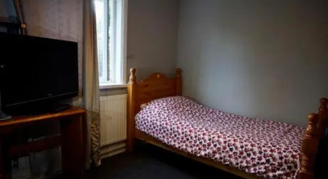 Adnans Hotel