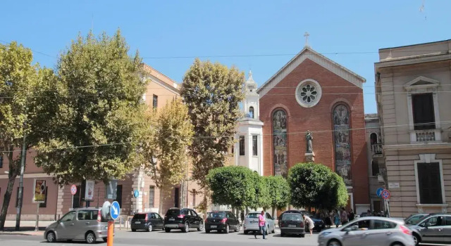 Guest House Stazione Centrale, Забронировать Гостевой дом Бари Bari Province, рядом с Малый театр