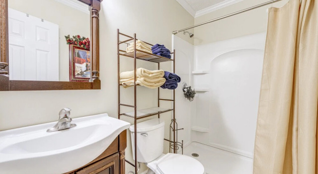 Sanford Vacation Rental ~ 1 Mi to Downtown!, Забронировать Дом для отпуска Сэнфорд Северная Каролина