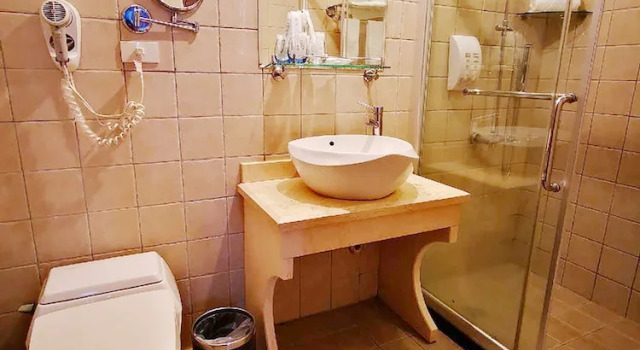 Номер Comfort Chang Hong Hotel