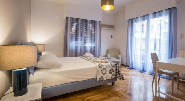 Capricorn - Luxurious Apartment in Kolonaki, Забронировать Апартаменты/квартира Отели Афины с парковкой, рядом с Здание греческого парламента, Парковка
