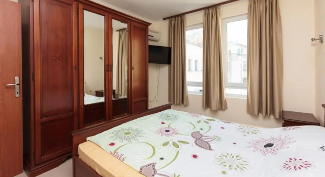Apartment Patriarh Evtimiy, Забронировать Апартаменты/квартира Atanasovo Бургас, рядом с Парк Света Троица