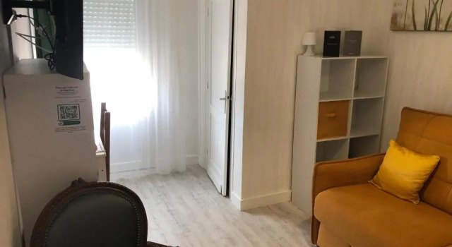 Семейный номер Standard Hotel Le Crist Al, Front de mer, chambres climatisées et son studio non climatisé, proche du centre ville