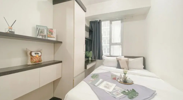 Студия Standard Stategic Studio Apartment at Menteng Square