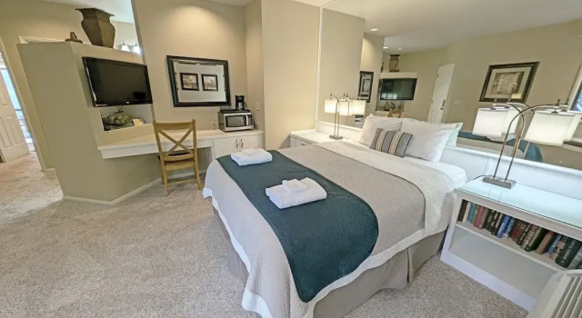 Mt Bachelor Village 332 B 1 Bedroom Condo, Забронировать Апартаменты/квартира Отели Бенд с бассейном, рядом с Oregon Trail of Dreams, Бассейн
