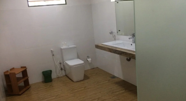 Трёхместный номер Deluxe c 1 комнатой с балконом и с видом на озеро Oruthota Chalets