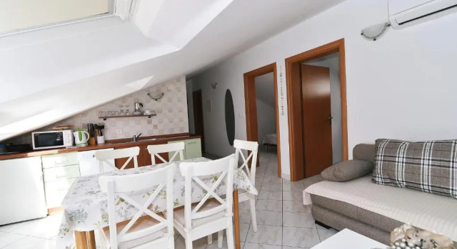 Apartments Luni, Забронировать Апартаменты/квартира Башка остров Крк