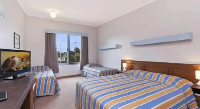 William Dutton Motel, Book Motel Portland Victoria