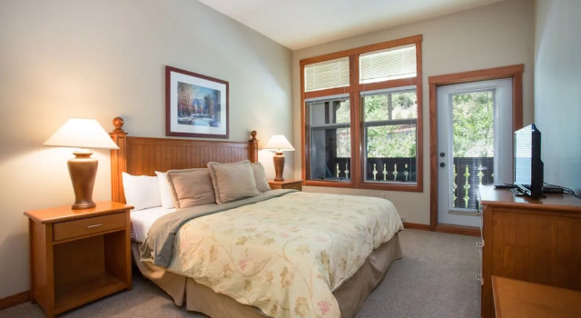 2312 - Two Bedroom + Den Standard Eagle Springs East 2 Condo by RedAwning, Prenota Appartamento Solitude Alta-Snowbird