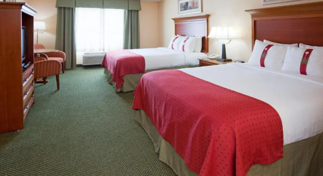Четырёхместный номер Standard Wyndham Garden Otsego-Minneapolis