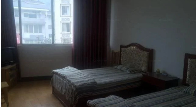 Ya'an Baoxing Fuyuan Hotel, Book Hotel Hoteller i Sichuan med parkering, Parkering