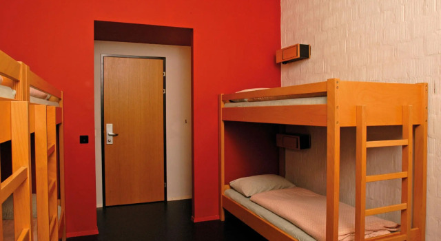 Четырёхместный номер Standard Baden Youth Hostel