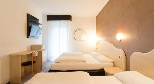 Трёхместный номер Comfort с балконом Hotel Rudy