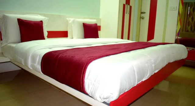Hotel Ashapura Palace, Забронировать Отель Отели штата Раджастхана с парковкой, Парковка