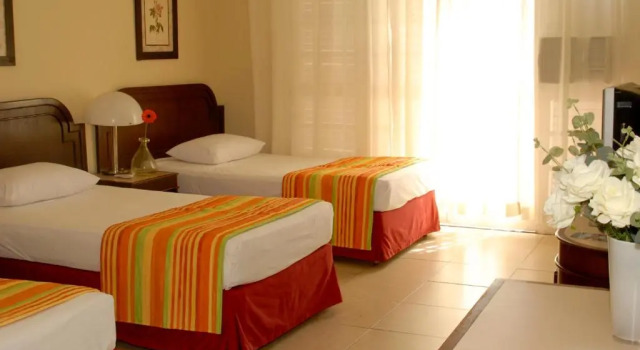 Четырёхместный номер Standard Hotel Rio Lancaster
