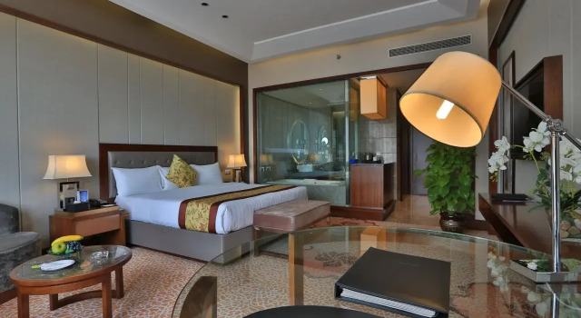 The Longemont Shenyang, Rezerwuj Hotel Shenhe 