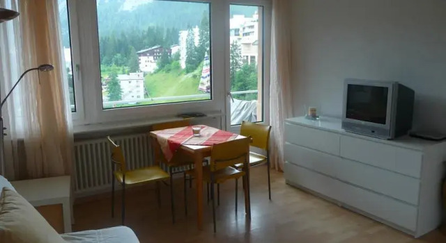 Apartment Bergblick, Забронировать Апартаменты/квартира Отели Ароза с парковкой, рядом с Prätschli, Парковка