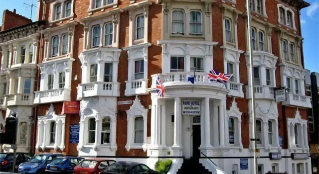 Victoria Hotel