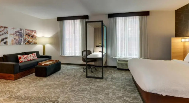 Студия Deluxe SpringHill Suites by Marriott Birmingham Downtown at UAB