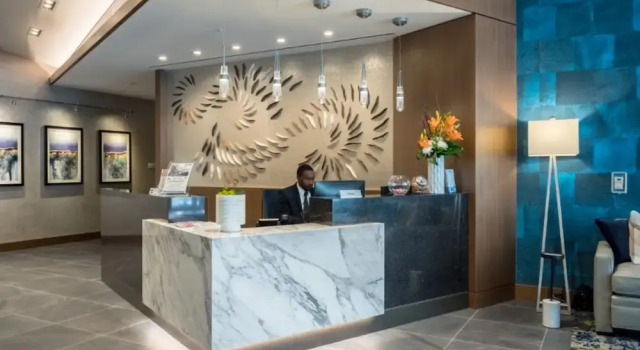 Global Luxury Suites at Woodmont Triangle South, Забронировать Отель Бетесда Washington DC Metropolitan area, рядом с Bethesda Row