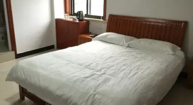 Anji Tianrun Hotel, Prenota Hotel Huzhou Zhejiang