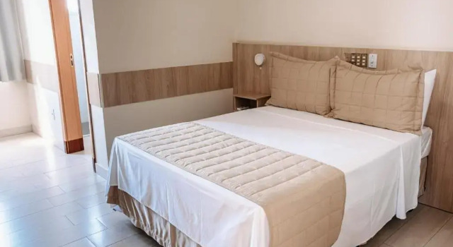 Двухместный номер Standard Ferian Plaza Hotel