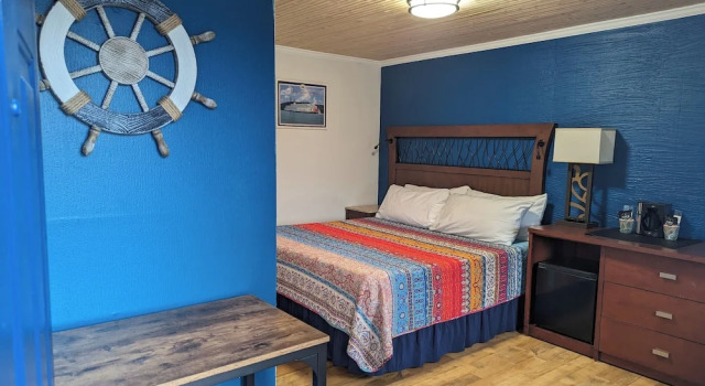 Номер Economy Riverboat Inn & Suites