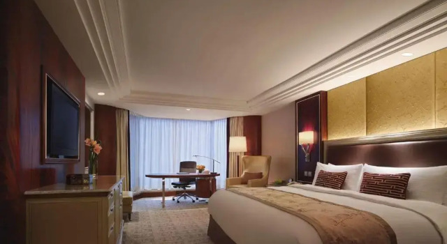 Двухместный номер Deluxe Side Harbour View Kowloon Shangri-La, Hong Kong