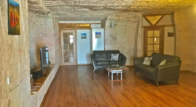 Апартаменты Superior Dug Out B&B