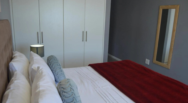 Accommodation Front - Beautiful & Spacious 4 Sleeper, Забронировать Отель Дурбан Квазулу-Наталь