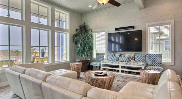 House of Views 6Br Home