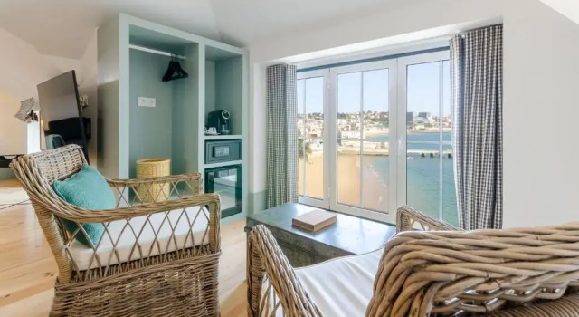Полулюкс с видом на море Westlight Cascais Chalet