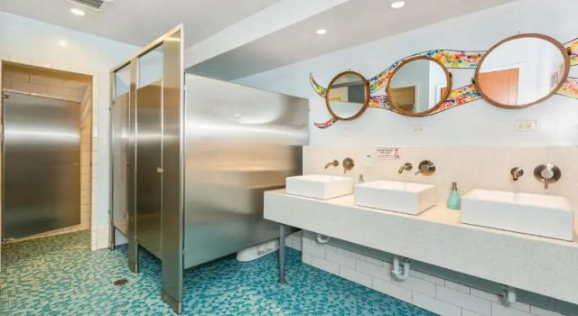 Кровать в общем номере (женский номер) Samesun Ocean Beach Hotel & Hostel