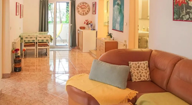 Stunning Apartment in Podgora With 2 Bedrooms and Wifi, Забронировать Апартаменты/квартира Отели Подгора с парковкой, Парковка