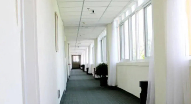 Yilai Hotel (Xian Xiaoyanta Peoples Hospital Branch), Забронировать Отель Яньта , рядом с Small Wild Goose Pagoda