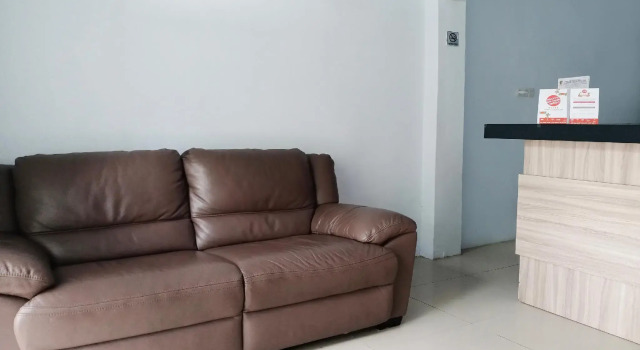 OYO 3175 Rich Homestay, Prenota Appartamento Palu 