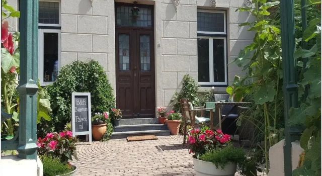 B&B Buggenum Palace, Rezerwuj Bed and Breakfast Hotele w Limburgia z parkingiem, Parking