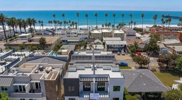 Коттедж Rooftop Home With Ocean View Private Parking