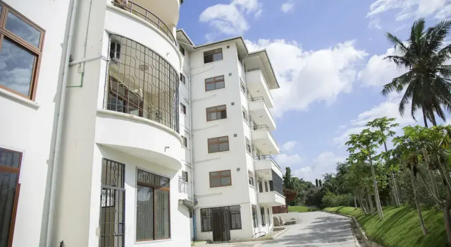 Baobab Hotel Apartment By Zakinn, Buchen Sie Ferienwohnung Hotels in Daressalam mit Parkplatz, Parkplätze