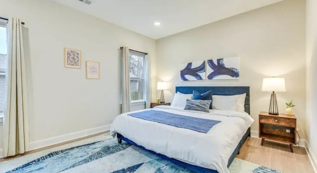 Family-friendly Home ~ 5 Mi to UNC Charlotte!, Book Vacation Home Charlotte North Carolina