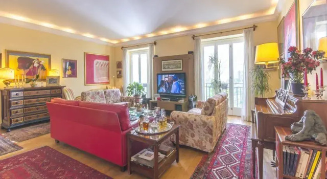 Palazzo Sellitti Luxury Apartment, Забронировать Апартаменты/квартира Отели Палермо с парковкой, рядом с San Francesco D'Assisi Basilica - Palermo, Парковка