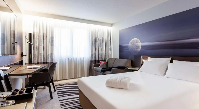 Двухместный номер Executive с видом на бассейн Novotel Limoges Le Lac
