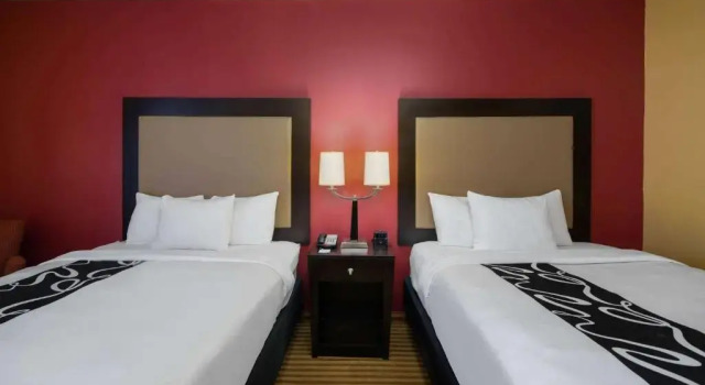 Четырёхместный номер Standard La Quinta by Wyndham Atlanta Union City