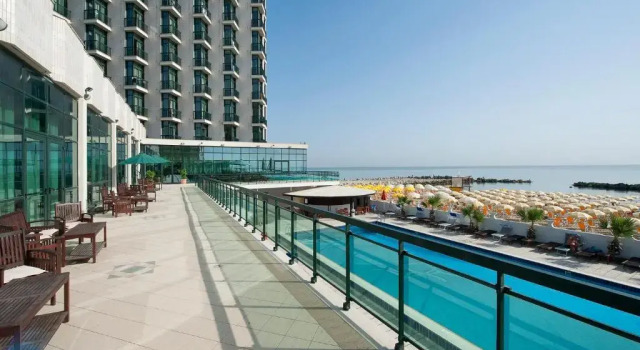 Трёхместный номер Standard Mediterraneo Resort