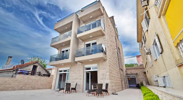 Apartments Bojana, Reserva ahora Apartamento Hoteles en Tivat County con aparcamiento, Aparcamiento