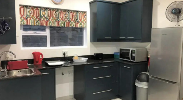 Апартаменты Baylight Accommodation 3 Selfcatering 1 bedroom apartment sleeps 4