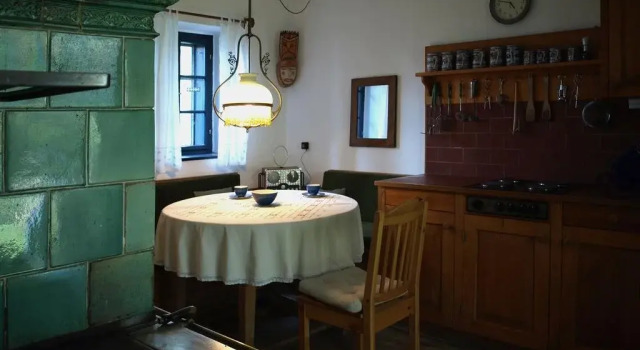 Haus Eveline, Rezerwuj Hotel Kukmirn 